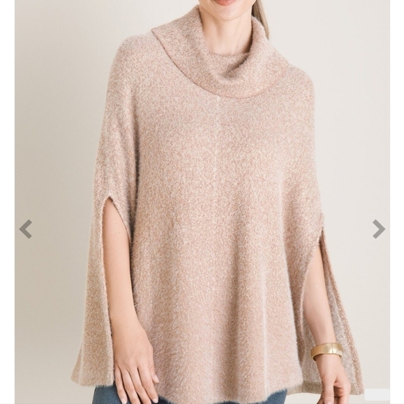 Chico's Fuzzy Shine Knit Cape Boho Cozy Cabin Core Poncho Gold Thread One Size - Picture 2 of 9